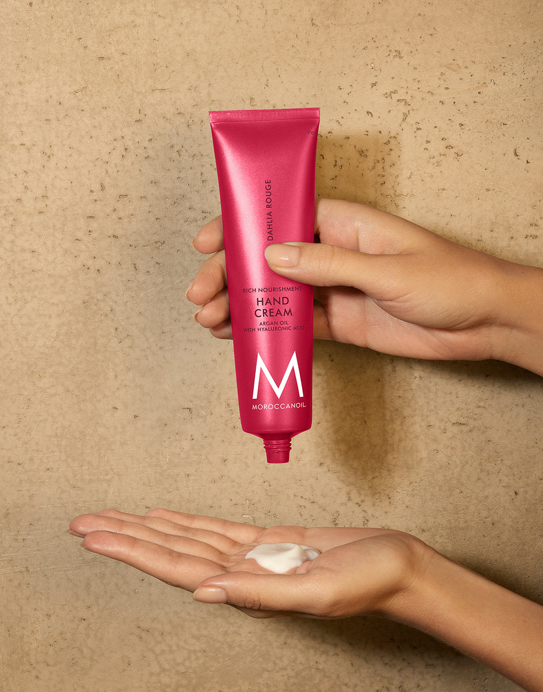 Hand Cream Dahlia Rouge with hands